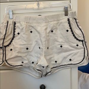 Madewell fabric shorts with embroidered detail